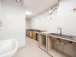 Blk 210 Serangoon Central (Serangoon), HDB 3 Rooms #583992711